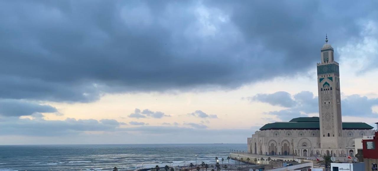 Bel Appartement Avec Une Belle Vue Sur La Grande Mosquee Hassan II Et La Mer Casa Blanca Exterior foto